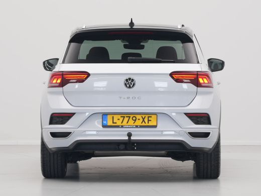 Volkswagen T-Roc 1.5 TSI 150pk DSG R-Line Business Navigatie Carplay Camera 19" velgen Trekhaak Keyless 173 ActivLease financial lease