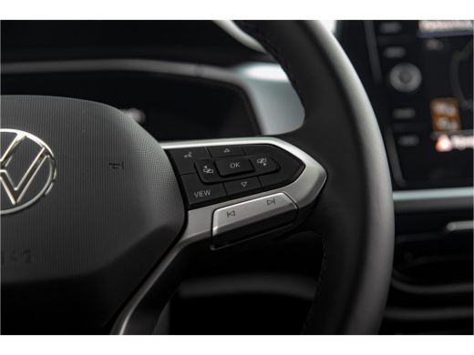 Volkswagen T-Roc Life Edition | 'App-Connect' draadloze smartphone integratie | 'App-Connect' smartphone integrati... ActivLease financial lease