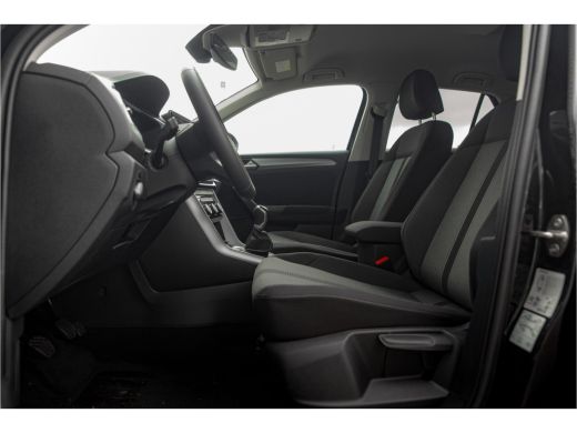 Volkswagen T-Roc Life Edition | 'App-Connect' draadloze smartphone integratie | 'App-Connect' smartphone integrati... ActivLease financial lease