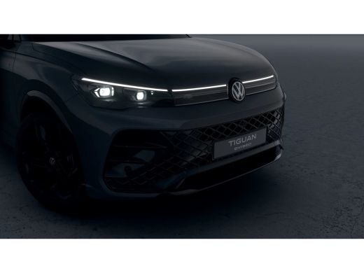 Volkswagen Tiguan R-Line Edition - eHybrid | 'App-Connect' draadloze smartphone integratie | Automatische afstandsr... ActivLease financial lease