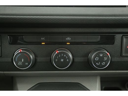 Volkswagen Transporter 2.0 TDI 150PK L2H1 | Automaat | Airco | Camera | Cruise | Carplay | Navigatie | PDC | Trekhaak | ... ActivLease financial lease