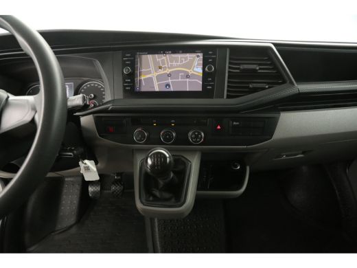 Volkswagen Transporter 2.0 TDI L2H1 | Camera | Airco | Cruise | Carplay | 2xSchuifdeur | Navigatie | Trekhaak ActivLease financial lease