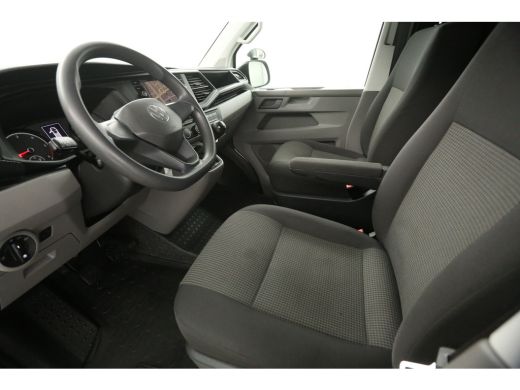 Volkswagen Transporter 2.0 TDI L2H1 | Camera | Airco | Cruise | Carplay | 2xSchuifdeur | Navigatie | Trekhaak ActivLease financial lease