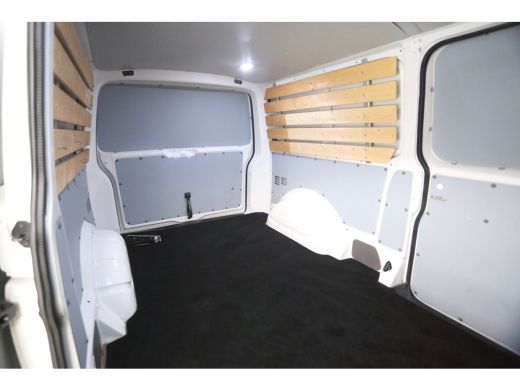 Volkswagen Transporter 2.0 TDI L2H1 | Camera | Airco | Cruise | Carplay | 2xSchuifdeur | Navigatie | Trekhaak ActivLease financial lease