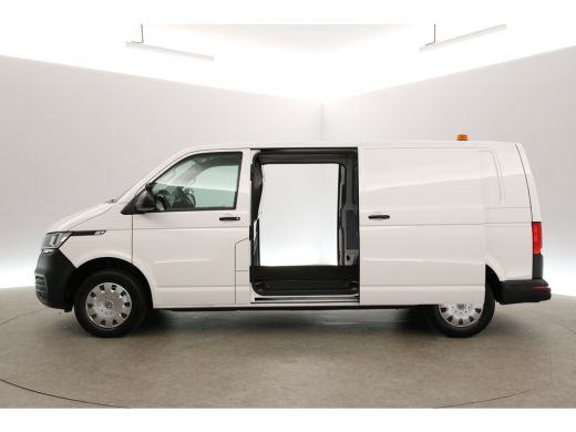 Volkswagen Transporter 2.0 TDI L2H1 | Camera | Airco | Cruise | Carplay | 2xSchuifdeur | Navigatie | Trekhaak ActivLease financial lease