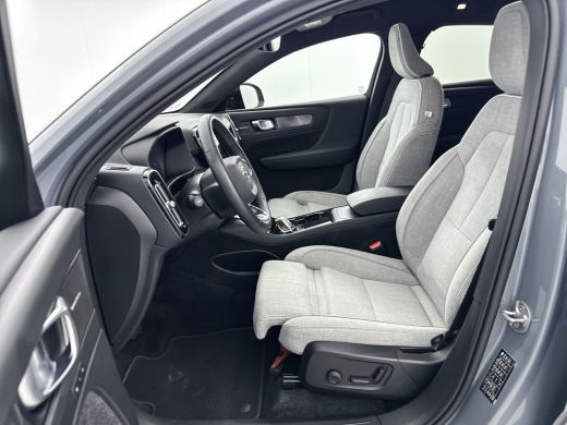 Volvo  C40 Ultimate 69kWh | 19" Allseason | Wool Blend bekleding | Getint glas | 360 Camera | Elektr. verst... ActivLease financial lease