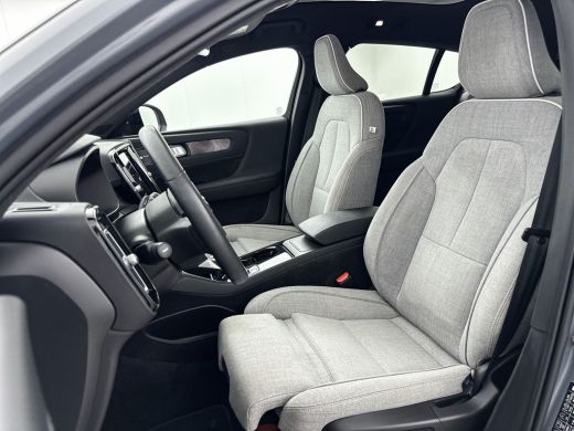Volvo  C40 Ultimate 69kWh | 19" Allseason | Wool Blend bekleding | Getint glas | 360 Camera | Elektr. verst... ActivLease financial lease