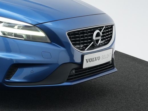 Volvo  V40 1.5 T3 Polar+ Sport Luxury | Standkachel | Panoramadak | Keyless Entry | Harman Kardon | Camera |... ActivLease financial lease