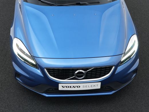 Volvo  V40 1.5 T3 Polar+ Sport Luxury | Standkachel | Panoramadak | Keyless Entry | Harman Kardon | Camera |... ActivLease financial lease