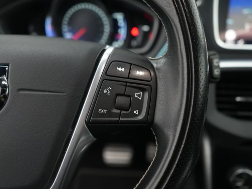 Volvo  V40 1.5 T3 Polar+ Sport Luxury | Standkachel | Panoramadak | Keyless Entry | Harman Kardon | Camera |... ActivLease financial lease