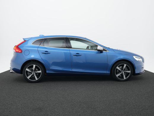 Volvo  V40 1.5 T3 Polar+ Sport Luxury | Standkachel | Panoramadak | Keyless Entry | Harman Kardon | Camera |... ActivLease financial lease