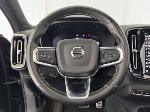 Volvo  XC40 Recharge P8 AWD R-Design [ 3-Fase ] { SOH-89%} (INCL-BTW) *PANO | LEATHER-ALCANTARA | DIGI-COCKPI... ActivLease financial lease