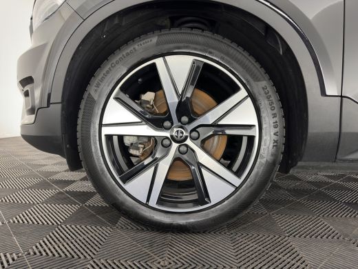 Volvo  XC40 Recharge P8 AWD R-Design [ 3-Fase ] { SOH-89%} (INCL-BTW) *PANO | LEATHER-ALCANTARA | DIGI-COCKPI... ActivLease financial lease