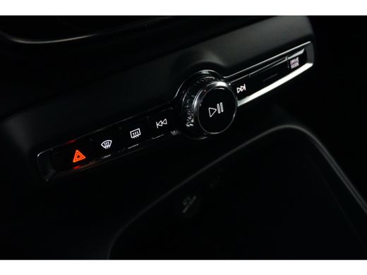 Volvo  XC40 T4 Core Bright | Keyless | Stoel Verwarming | ActivLease financial lease