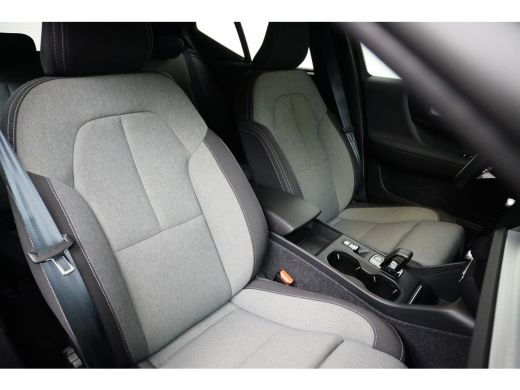 Volvo  XC40 T4 Core Bright | Keyless | Stoel Verwarming | ActivLease financial lease