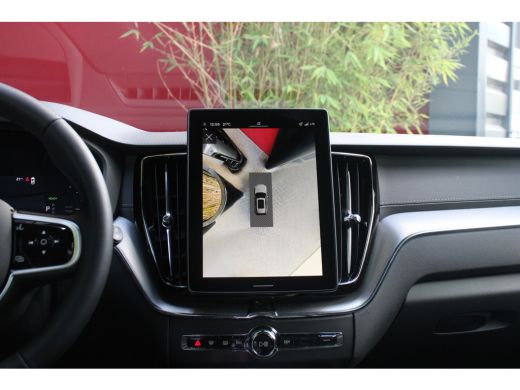 Volvo  XC60 2.0 T6 Plug-in hybrid AWD Ultra Black Edition | Luchtvering | Massage | Bowers&Wilkins | 22" Velg... ActivLease financial lease