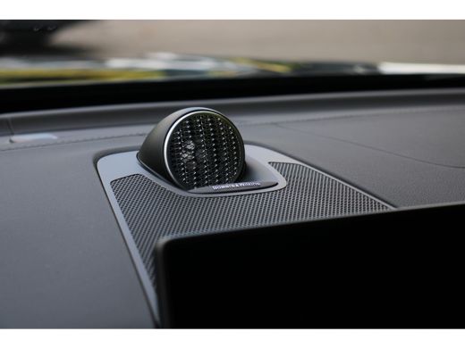 Volvo  XC60 2.0 T6 Plug-in hybrid AWD Ultra Black Edition | Luchtvering | Massage | Bowers&Wilkins | 22" Velg... ActivLease financial lease