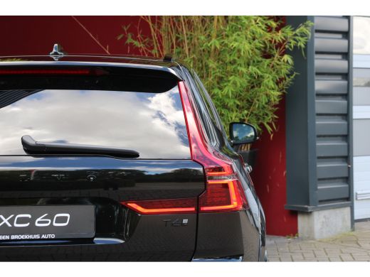 Volvo  XC60 2.0 T6 Plug-in hybrid AWD Ultra Black Edition | Luchtvering | Massage | Bowers&Wilkins | 22" Velg... ActivLease financial lease