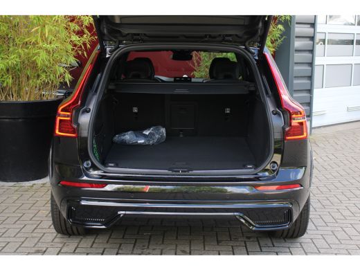 Volvo  XC60 2.0 T6 Plug-in hybrid AWD Ultra Black Edition | Luchtvering | Massage | Bowers&Wilkins | 22" Velg... ActivLease financial lease