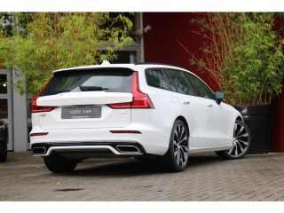 Volvo  V60 2.0 T6 Recharge AWD R-Design | Panoramadak | Adaptive Cruise | BLIS | Camera | Stuur/stoelverwarming