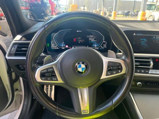BMW 3 Serie 320e M-Sport | Panorama | Leder | Camera | ActivLease financial lease