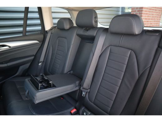 BMW X3 xDrive30e Pano / Elec Stoelen / Camera / Leder / ActivLease financial lease