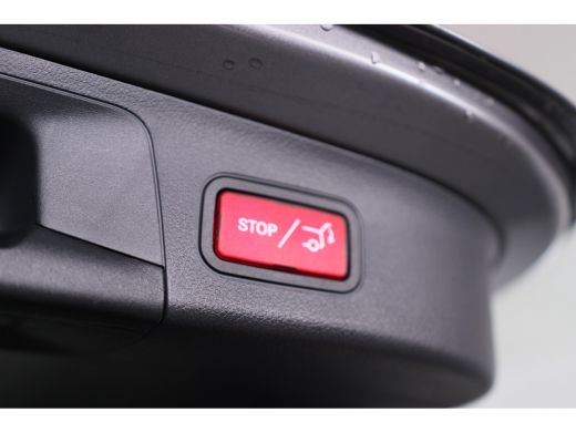 Mercedes-Benz GLA 180 AMG Line | LED | Navi | Camera | Keyless | Sportstoel | Clima | Parkeersensoren V+A | DAB | C... ActivLease financial lease
