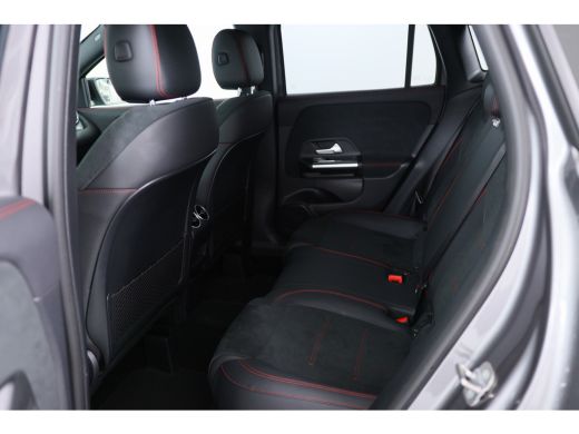 Mercedes-Benz GLA 180 AMG Line | LED | Navi | Camera | Keyless | Sportstoel | Clima | Parkeersensoren V+A | DAB | C... ActivLease financial lease