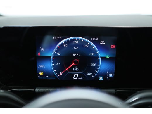 Mercedes-Benz GLA 180 AMG Line | LED | Navi | Camera | Keyless | Sportstoel | Clima | Parkeersensoren V+A | DAB | C... ActivLease financial lease