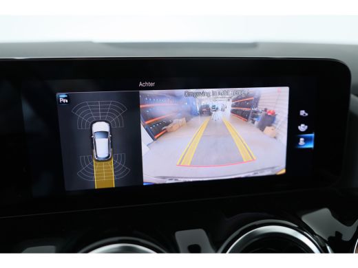 Mercedes-Benz GLA 180 AMG Line | LED | Navi | Camera | Keyless | Sportstoel | Clima | Parkeersensoren V+A | DAB | C... ActivLease financial lease