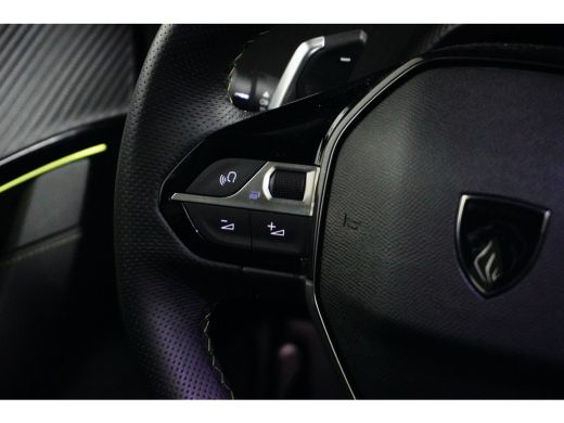 Peugeot 208 GTHYBRID 136PK GT AUTOMAAT | Clima | Camera | Cruise | Pdc v&a | Pano | LED | ActivLease financial lease