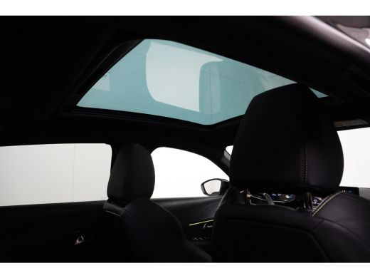 Peugeot 208 GTHYBRID 136PK GT AUTOMAAT | Clima | Camera | Cruise | Pdc v&a | Pano | LED | ActivLease financial lease