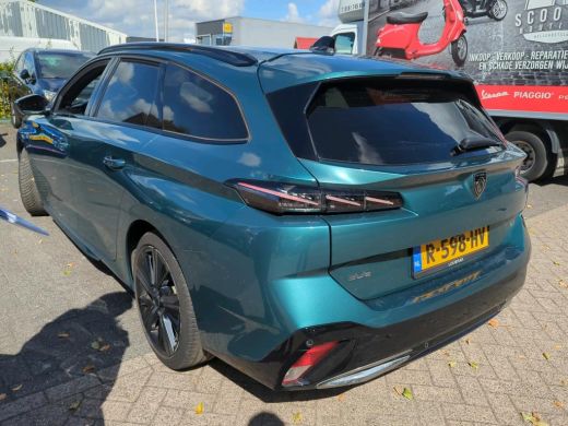 Peugeot 308 SW 1.2 PureTech GT Pack Business | Automaat | Navigatie | Camera | Trekhaak | 1400kg Trekgewicht ... ActivLease financial lease