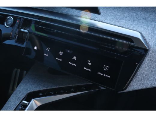 Peugeot e-3008 GT Avantage 210 73 kWh Warmtepomp | Camera | Alcantara | Navigatie | Carplay | Elektrische Klep ActivLease financial lease