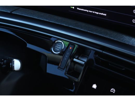 Peugeot e-3008 GT Avantage 210 73 kWh Warmtepomp | Camera | Alcantara | Navigatie | Carplay | Elektrische Klep ActivLease financial lease