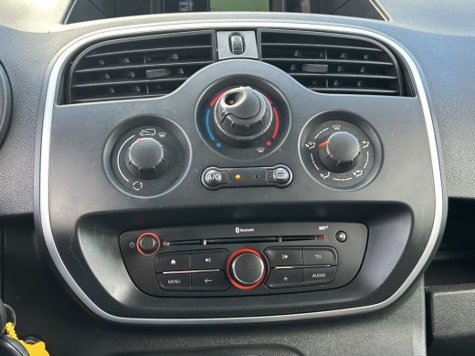 Renault Kangoo 1.5 dCi 80 / L1H1 / 1e EIGENAAR / 76.845 KM !! / TREKHAAK / 6-BAK / AIRCO / CRUISE / NAVI / BLUET... ActivLease financial lease