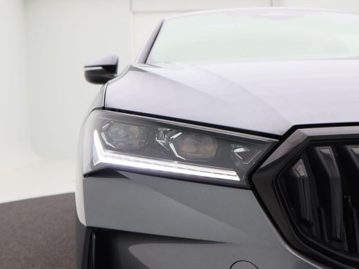 Skoda Superb Combi Sportline Business 1.5 TSi PHEV 204 Pk Automaat | Trekhaak | Panoramadak | LED Matrix | 19 ... ActivLease financial lease