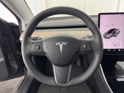 Tesla Model 3 Standard RWD Plus 60 kWh [ 3-Fase ] {SOH-86%} (INCL-BTW) Aut. *PANO | AUTO-PILOT | LUXURY-LEATHER... ActivLease financial lease