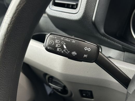 Volkswagen Crafter 2.0 TDI 102 PK / L3H2 / 1e EIGENAAR / 73.076 KM !! / AIRCO / CRUISE / NAVI / BLUETOOTH ActivLease financial lease