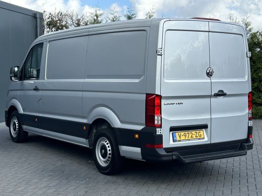 Volkswagen Crafter 2.0 TDI 102 PK / L3H2 / 1e EIGENAAR / 73.076 KM !! / AIRCO / CRUISE / NAVI / BLUETOOTH ActivLease financial lease