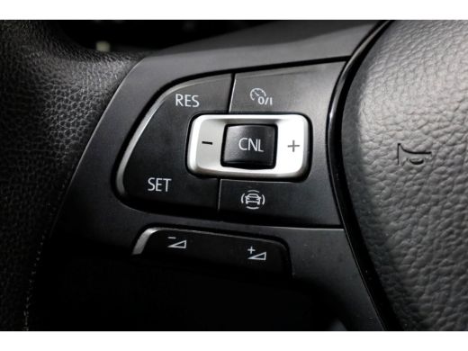 Volkswagen Crafter 35 2.0 TDI 177pk RWD L3H3 (L2H2) Highline LED/Inrichting/Trekhaak 3500kg 05-2020 ActivLease financial lease