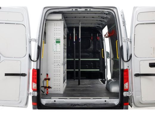 Volkswagen Crafter 35 2.0 TDI 177pk RWD L3H3 (L2H2) Highline LED/Inrichting/Trekhaak 3500kg 05-2020 ActivLease financial lease
