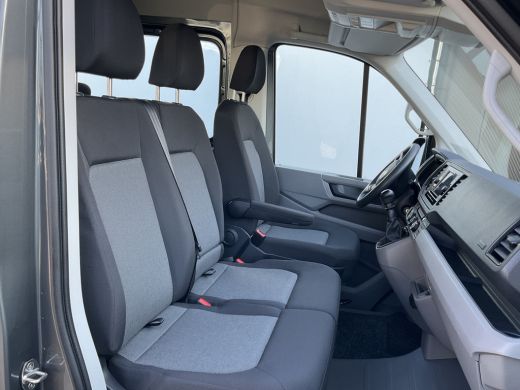 Volkswagen Crafter 6-Pers 30 2.0 TDI Dubbele Cabine L2H2 Comfortline Trekhaak Cam NL-Bus Voll.Onderhouden! ActivLease financial lease