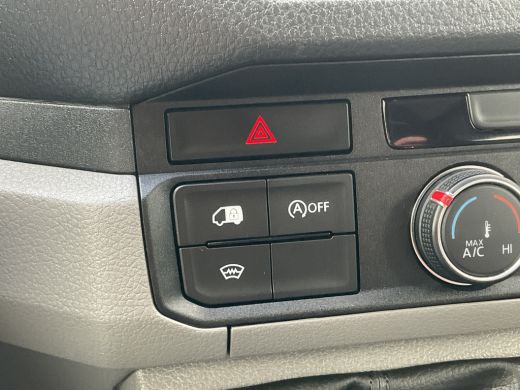 Volkswagen Crafter 6-Pers 30 2.0 TDI Dubbele Cabine L2H2 Comfortline Trekhaak Cam NL-Bus Voll.Onderhouden! ActivLease financial lease