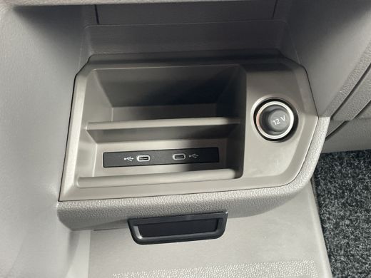 Volkswagen Crafter 6-Pers 30 2.0 TDI Dubbele Cabine L2H2 Comfortline Trekhaak Cam NL-Bus Voll.Onderhouden! ActivLease financial lease