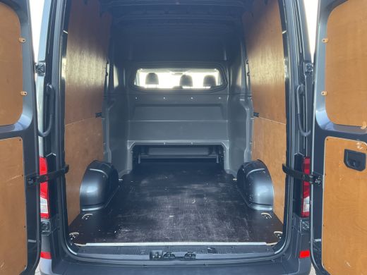Volkswagen Crafter 6-Pers 30 2.0 TDI Dubbele Cabine L2H2 Comfortline Trekhaak Cam NL-Bus Voll.Onderhouden! ActivLease financial lease