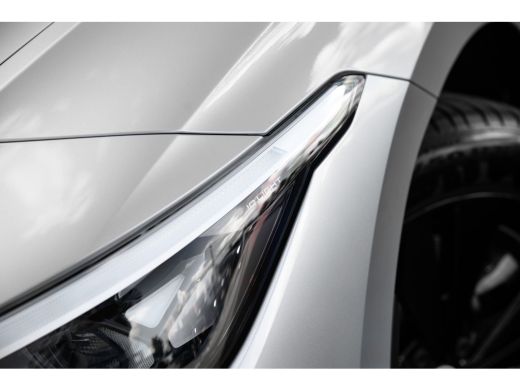 Volkswagen ID.7 Pro Limited Edition | Achterbank in ongelijke delen neerklapbaar incl. middenarmsteun en doorlaad... ActivLease financial lease