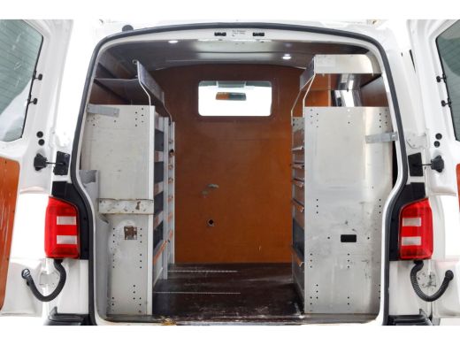 Volkswagen Transporter T6 2.0 TDI 102pk E6 Lang Trendline Airco/Navi/Inrichting 06-2017 ActivLease financial lease