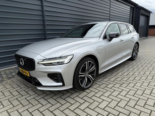 Volvo  V60 2.0 T6 Recharge AWD R-Design Leer,Camera,Harm.Kardon Volvo  V60 2.0 T6 Recharge AWD R-Design Leer,Camera,Harm.Kardon