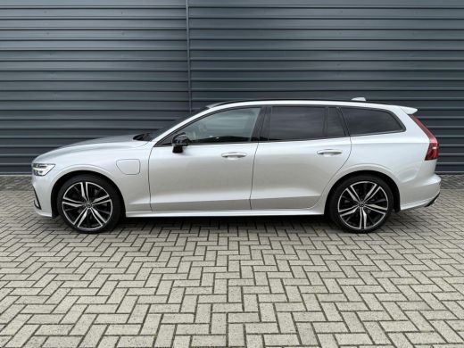 Volvo  V60 2.0 T6 Recharge AWD R-Design Leer,Camera,Harm.Kardon ActivLease financial lease